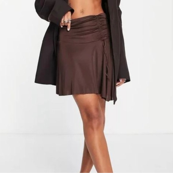 Free People Dresses & Skirts - FREE PEOPLE who’s that mini SKIRT